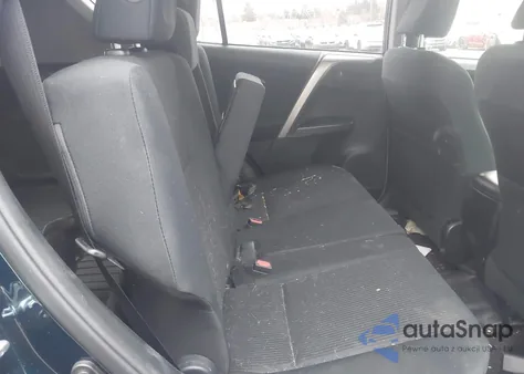 2017 Toyota Rav4 Le z USA, uszkodzony, nr VIN JTMBFREV8HJ701620